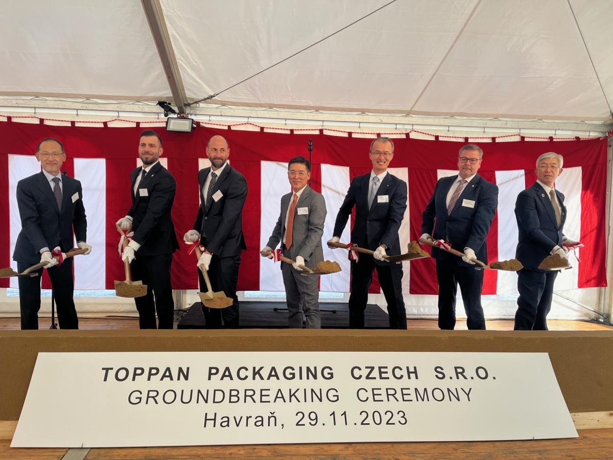 TOPPAN Holds Groundbreaking Ceremony to Kick Off Construction of New Barrier Film Plant in the Czech Republic