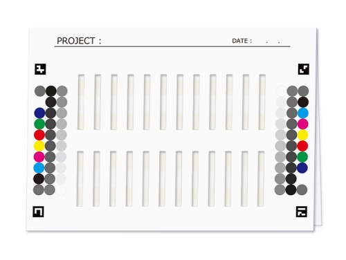 Mount with dedicated color chart ©TOPPAN Inc.