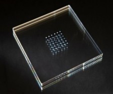 Quartz nanoimprint molds