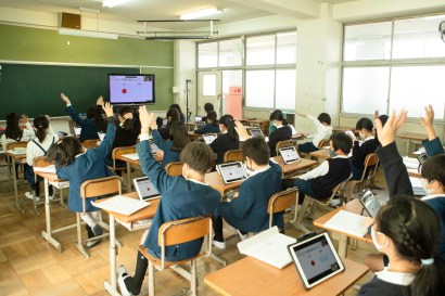出張授業の様子 右