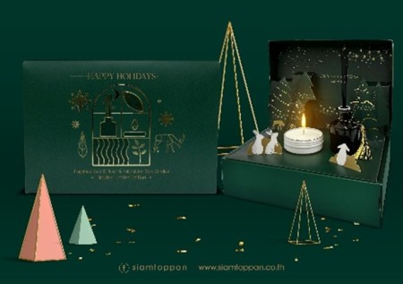 Unfolding Serenity – A Display Gift Box of Light and Natural Scent