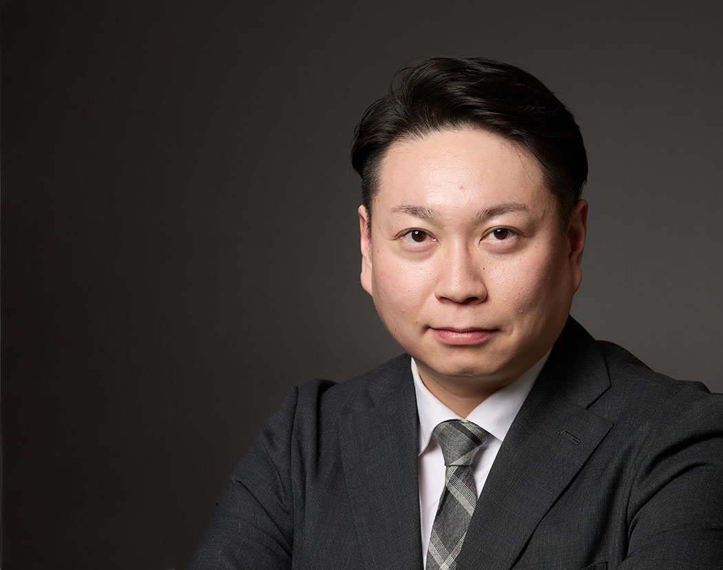 インタビューに応じた男性社員