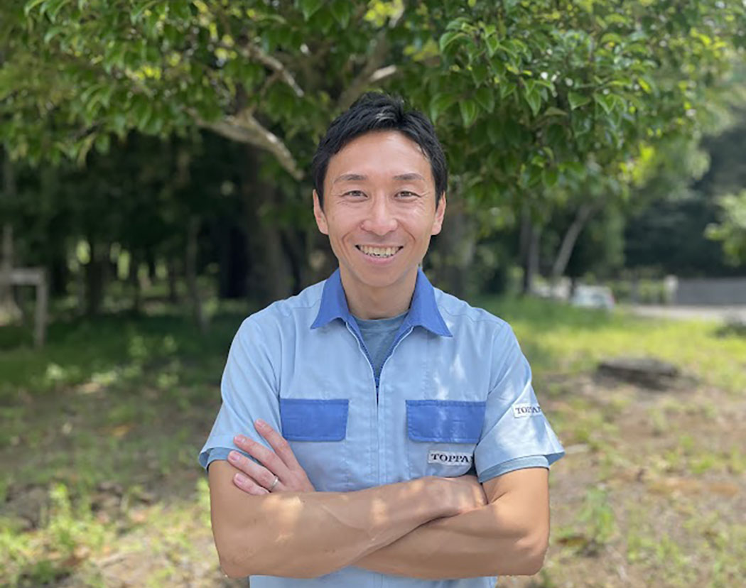 インタビューに応じた男性社員